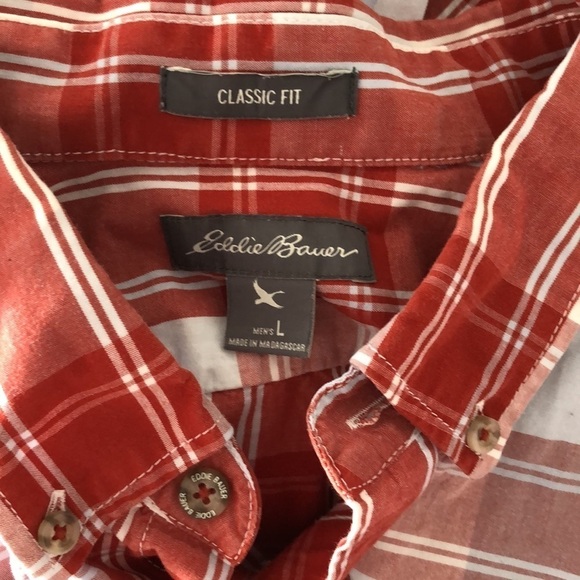 Eddie Bauer Classic Fit Button Down‎ Shirt - Picture 2 of 9